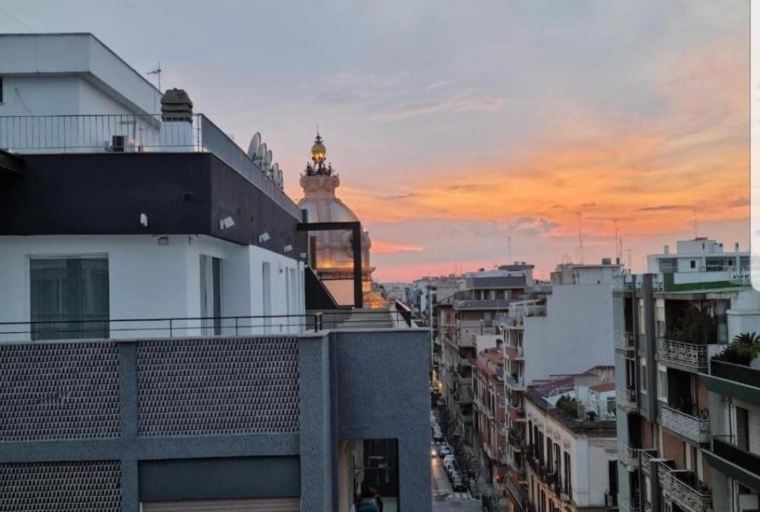 Attico Reale - In Centro, Tra Stazione E Bari Vecchia Extérieur photo